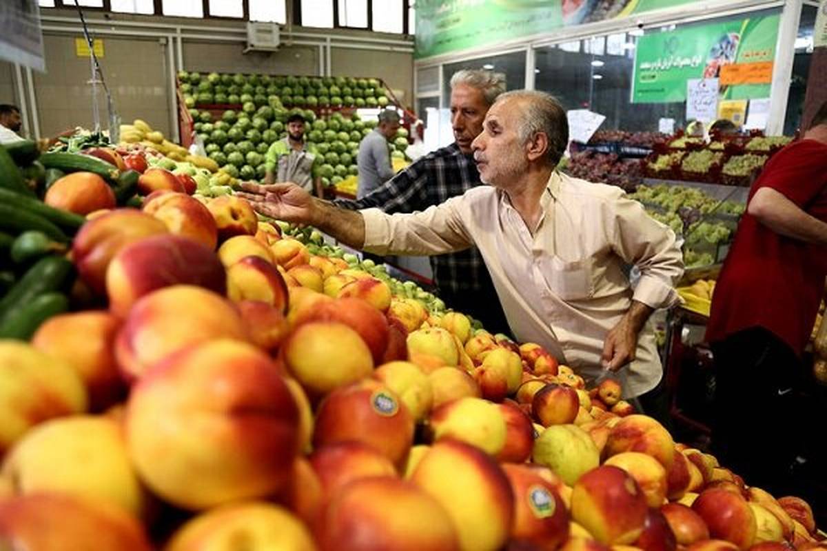 افزایش خرید شهروندان از بازارهای میوه به دلیل اختلاف قیمت در سطح شهر