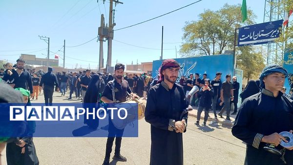 مراسم تعزیه‌خوانی و زنجیر زنی اربعین حسینی در روستای احمد‌آباد نیشابور 
