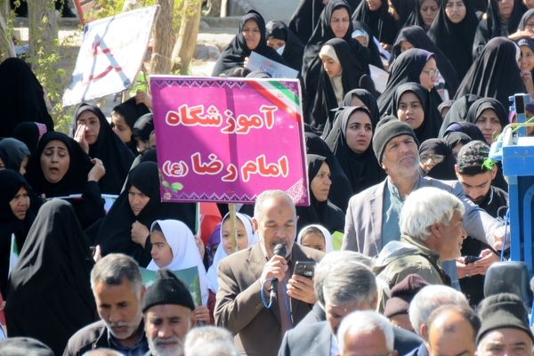حضور باشکوه مردم شهر کندر در راهپیمایی روز جهانی قدس 