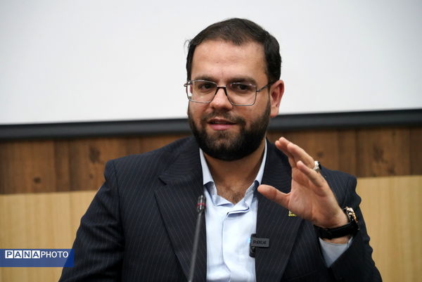 نخستین نشست قطبی کمیسیون تخصصی دوازدهمین دوره مجلس دانش‌آموزی جمهوری اسلامی ایران به میزبانی استان اصفهان