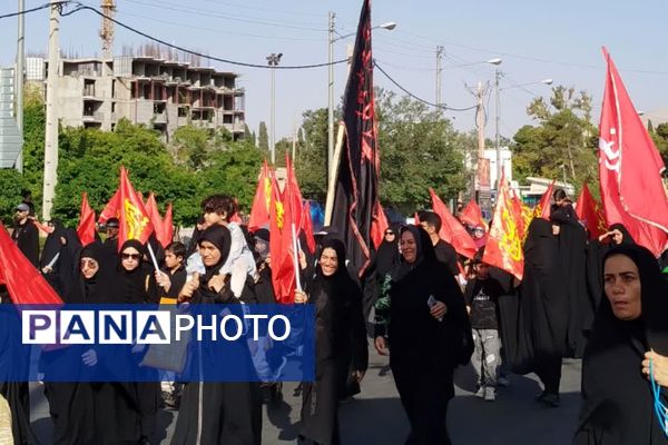 اربعین است و جهان یکسره هیأت شده است