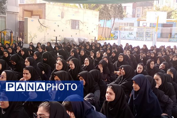 نواخته شدن زنگ امنیت اجتماعی به مناسبت هفته نیروی انتظامی در ناحیه دو شهرری 
