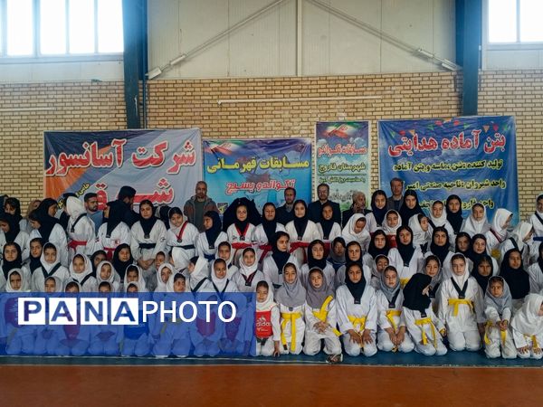 برگزاری مسابقات تکواندو در فاروج
