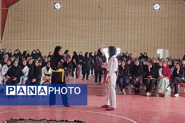سوت آغاز المپیاد در مدرسه عترت به صدا درآمد