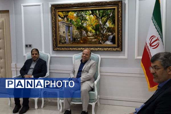 دیدار معاون تربیت‌بدنی و سلامت وزیر آموزش پرورش با استاندار یزد