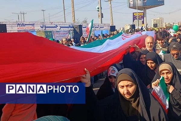 همبستگی و اقتدار خوزستانی‌ها در راهپیمایی 22 بهمن