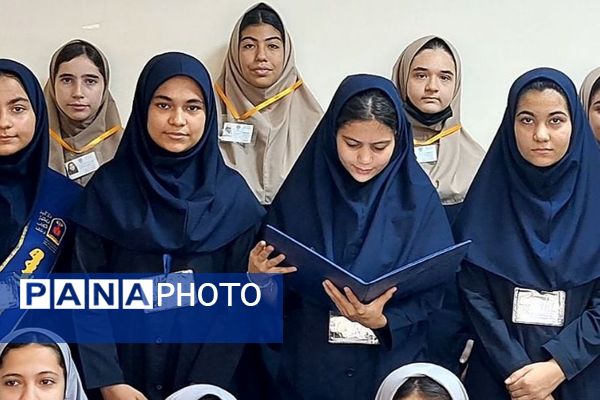 برگزاری جلسه همیاران مشاور در دبیرستان بعثت ناحیه یک شهرری