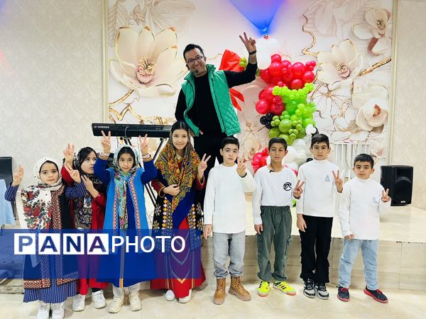 برگزاری جشنی برای معلولان، پاک‌ترین مخلوقات خدا در آشخانه 