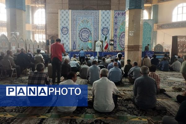 برپایی میز خدمت آموزش و پرورش شهرستان قدس در مصلی نماز جمعه