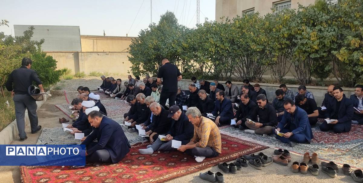 مراسم قرائت زیارت عاشورا در تیتکانلو