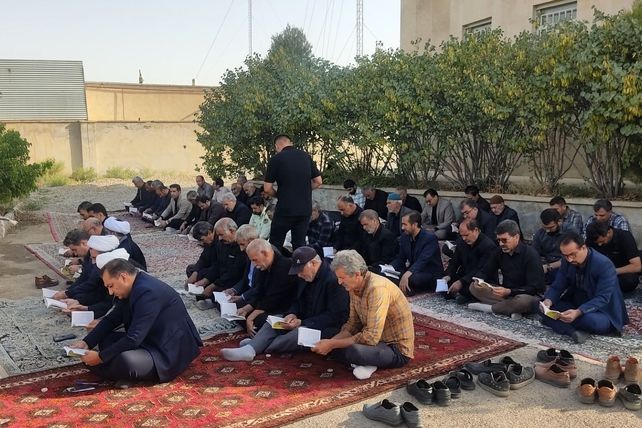 مراسم قرائت زیارت عاشورا در تیتکانلو