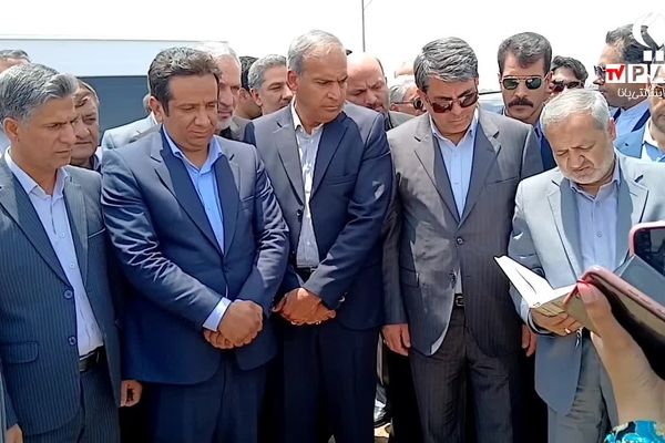 کلنگ زنی واحد آموزشی در طرح نهضت ملی مسکن عنبرآباد