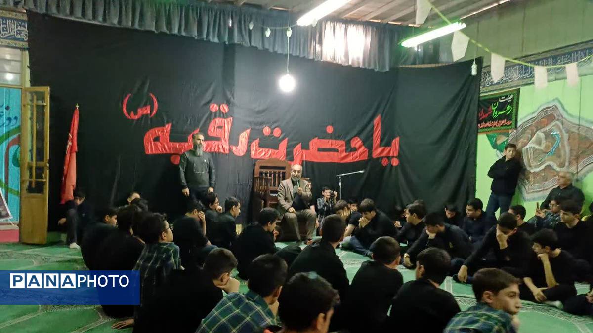 اندیشه شاهد هم‌نوا با غم فاطمه(س)