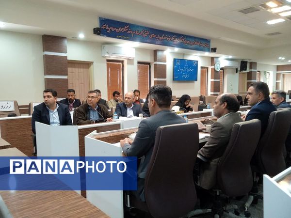 جلسه شورای آموزش و پرورش در فرمانداری خاتم 