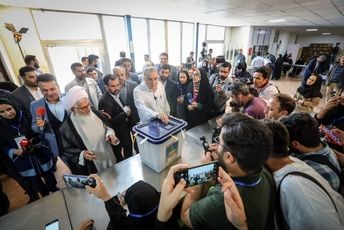 حضور مسئولان استان زنجان در کنار مردم در انتخابات ریاست جمهوری