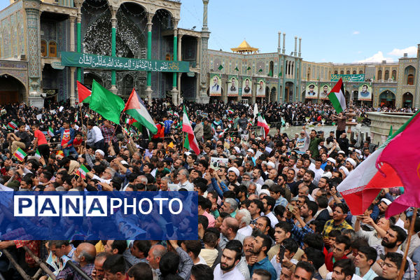 حضور پرشور نوجوانان قمی در آیین استقبال از رئیس جمهوری 