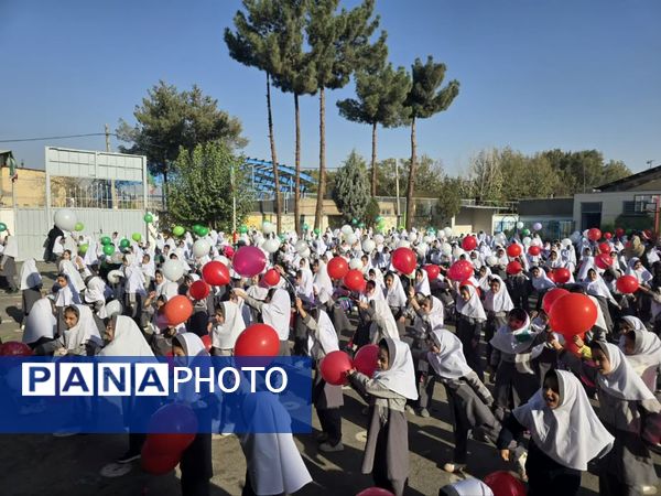 صبحگاه شاد مدارس دخترانه استان اصفهان در قالب طرح «نوجوان شاد ایرانی (نشا)»