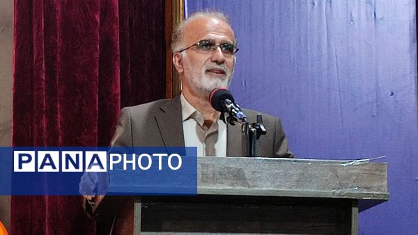 همایش تجلیل از برگزیدگان مسابقه خوشنویسی همیار اندیشه در قائمشهر