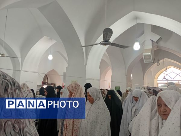 نماز جمعه در مسجد جامع شهرستان خلیل‌آباد