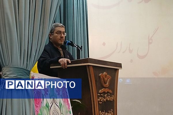 اعزام دانش‌آموزان دختر مدارس کهریزک به اردوی راهیان نور