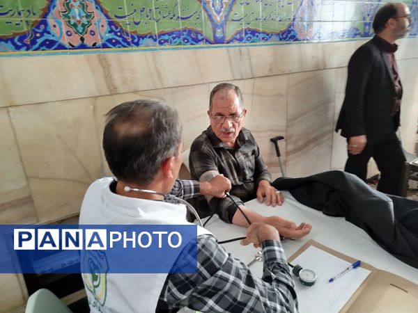 ارائه خدمات پزشکی رایگان به شهروندان کاشمر به‌مناسبت گرامیداشت هفته نیروی انتظامی