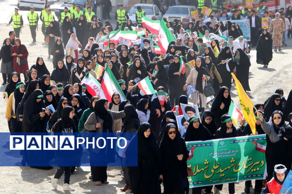 راهپیمایی روز دانش‌آموز در محمدشهر کرج 