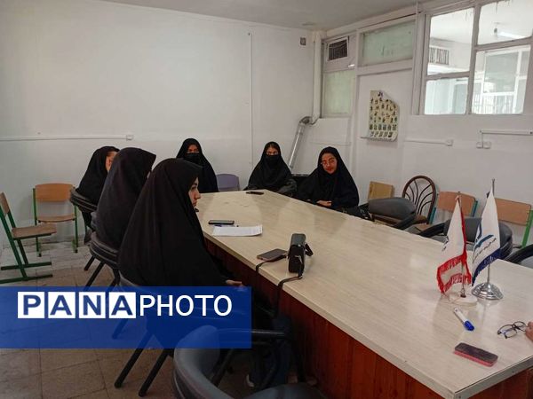 نخستین جلسه راهنمایان خبرنگاری شهرستان خلیل آباد