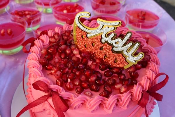 جشن یلدای دانش‌آموزی، در دبیرستان هیات امنایی دخترانه معراج اردبیل