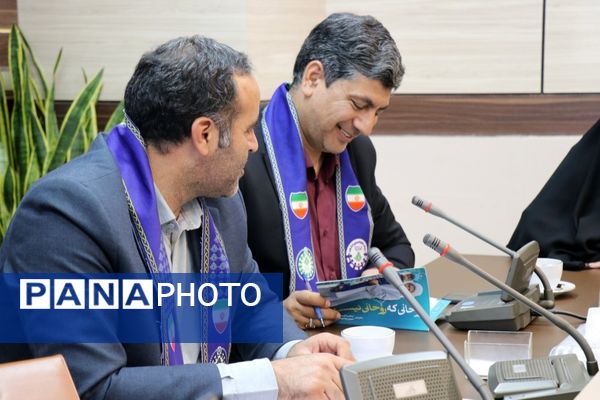 تجلیل از خبرنگاران برتر ناحیه دو مشهد با حضور مسئولان استانی