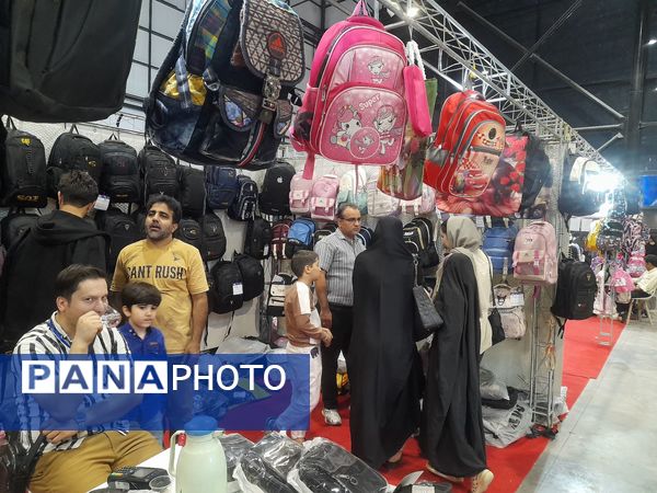 نمایشگاه بین‌المللی لوازم‌التحریر مشهد با استقبال دانش‌آموزان