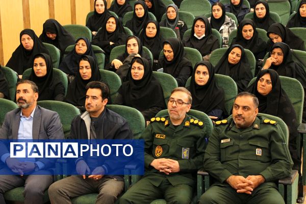 برگزاری دوره آموزشی ـ تربیتی مسیر معلمی ویژه همکاران راز و جرگلان، مانه و سملقان