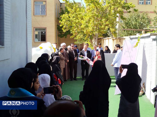 افتتاح «کافه گفت‌وگوی دخترونه» بجنورد