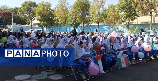 مراسم جشن شکوفه‌ها در ناحیه یک زنجان