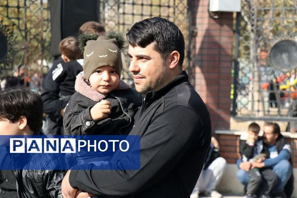 موج عشق و عزاداری در کوچه‌های اسلامشهر