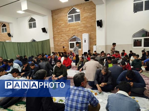 جز خوانی قرآن به همراه افطاری در مسجد خاتم النبیین بیرجند