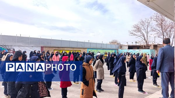 مانور زلزله در دبیرستان حضرت سکینه