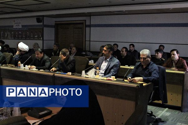 نشست شورای هماهنگی آیین وداع و خاکسپاری شهدای گمنام در قم