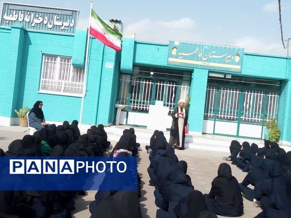 برگزاری گفتمان مهدوی در دبیرستان فاطمیه
