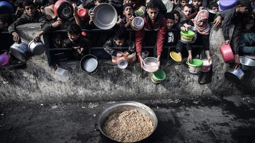  حملات وحشیانه رژیم صهیونیستی علیه فلسطینی‌های گرسنه نزدیک مراکز توزیع کمک 