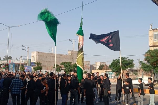 آیین زنجیر زنی در عصر تاسوعا در شهر عشق آباد