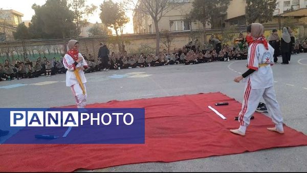المپیاد ورزشی درون مدرسه ای در دبیرستان نورالهدی ناحیه ۷ مشهد