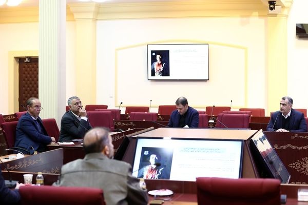 در خواست تمدید قرارداد جان انسوی/ ام ام ای بانوان با مربی قرقیزستانی توافق کرد