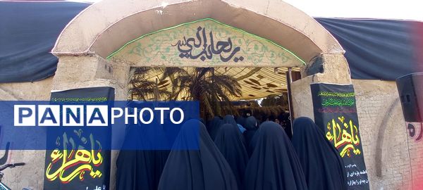 بازدید دانش آموزان باخرز از نمایشگاه ریحانه النبی