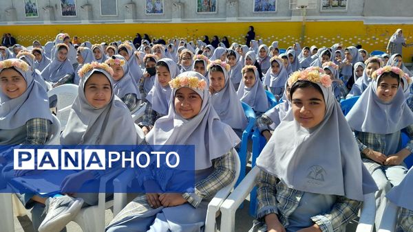 آیین نواختن " زنگ سپاس معلم "  در تربت حیدریه