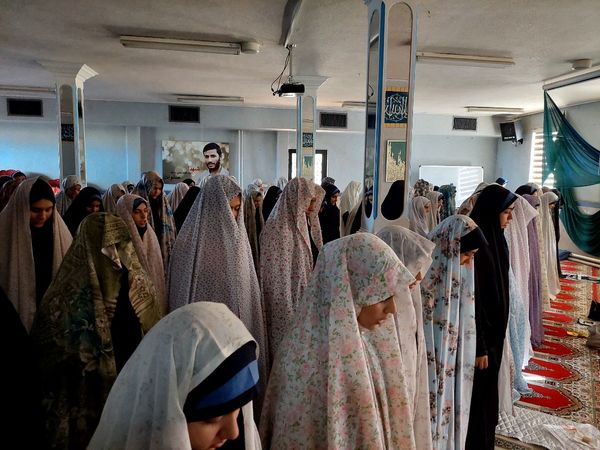 لحظات نورانی نماز استغاثه؛ اتحاد دل‌ها برای طلب باران