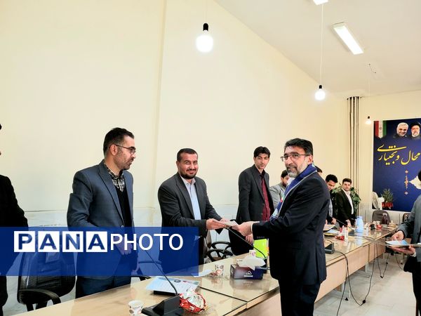 قاب‌هایی به یادگار از مدیر کل سابق استان چهارمحال و بختیاری