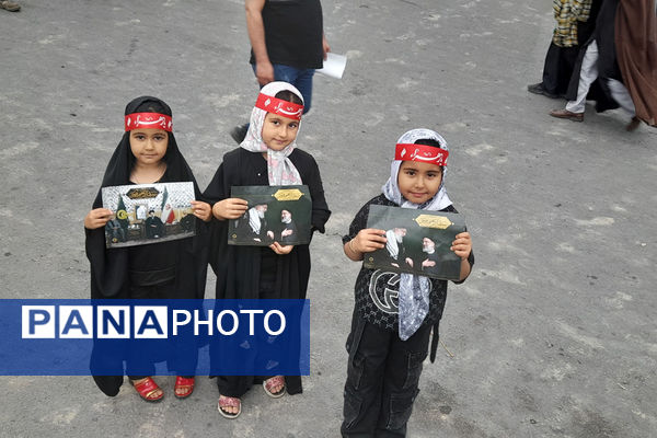 مراسم بزرگداشت شهدای خدمت با حضور نوجوانان انقلابی