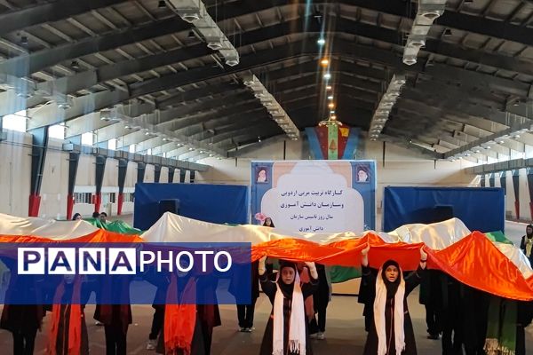 مراسم تجلیل از مربیان سازمان دانش آموزی ملارد 