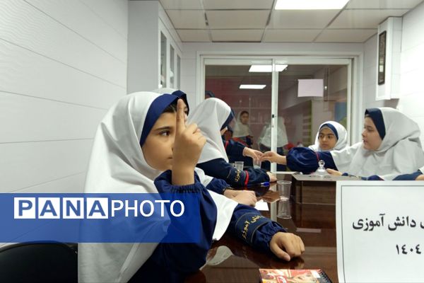 تمرین مسئولیت پذیری و گسترش فرهنگ مشارک جویی با جلسه شورای دانش آموزی