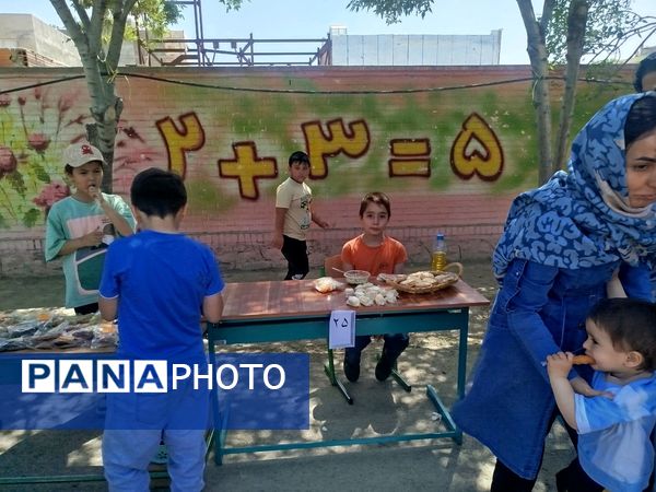 برگزاری بازارچه درون مدرسه‌ای در دبستان مبین شیروان